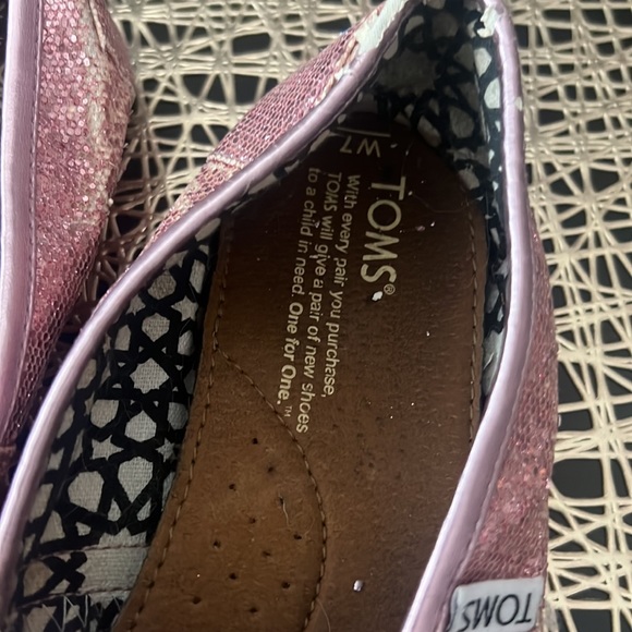 Toms shoes - Picture 3 of 3